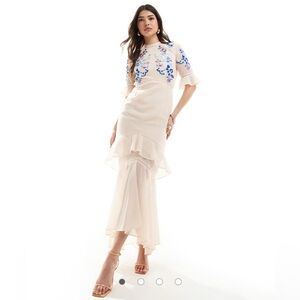 Hope & Ivy tiered maxi dress lace trim blush blue contrast embroidery XS floral